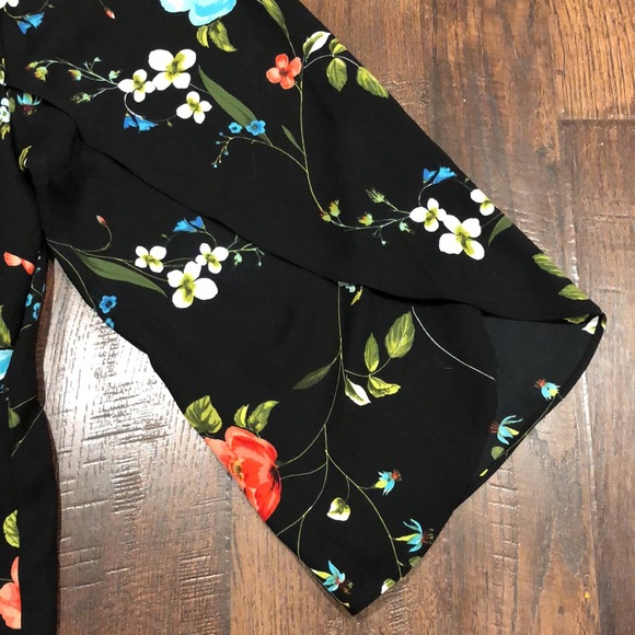 Floral Blouse - Picture 3 of 3